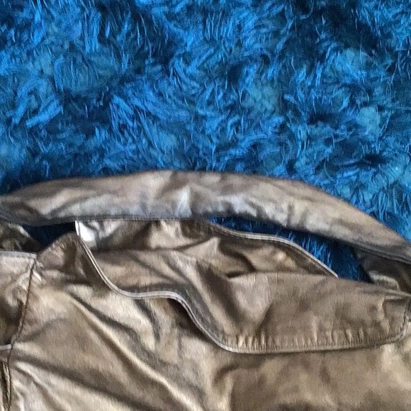 Authentic Gucci Metallic bag - Picture 4 of 11